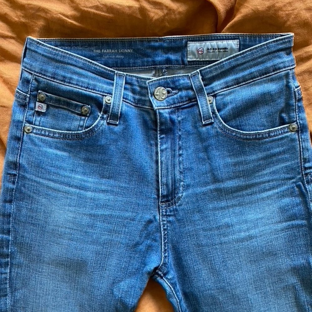 AG: The Farrah Skinny Jean - Picture 2 of 4